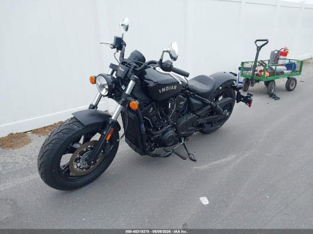 2025 INDIAN MOTORCYCLE CO. SCOUT SIXTY BOBBER 2