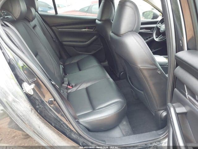 2021 MAZDA MAZDA3 SELECT 8
