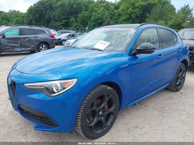 2022 ALFA ROMEO STELVIO VELOCE TI AWD 2