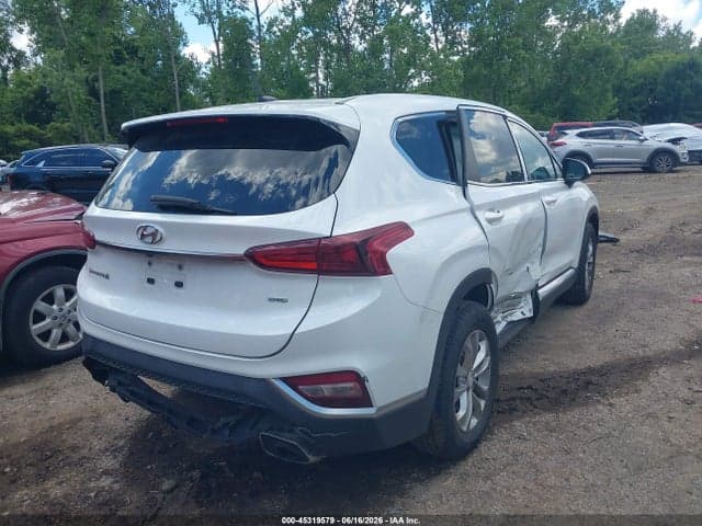 2020 HYUNDAI SANTA FE SE 4