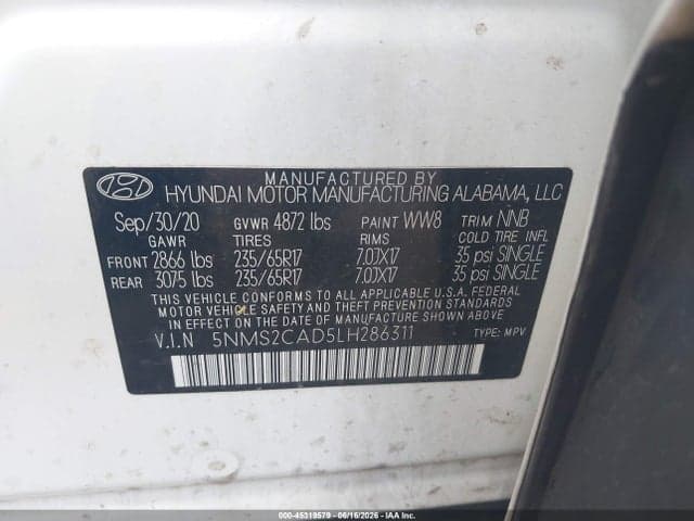 2020 HYUNDAI SANTA FE SE 9