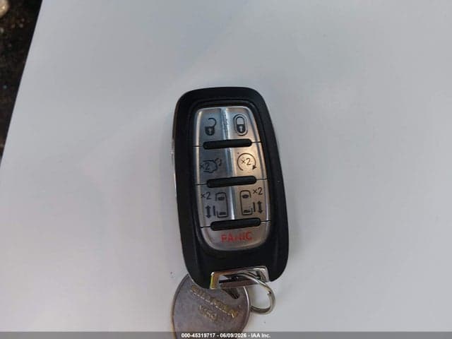 2021 CHRYSLER VOYAGER LXI 11