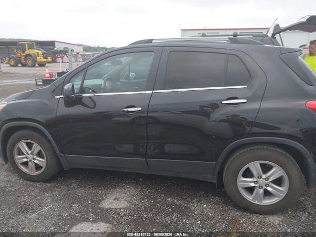 2017 CHEVROLET TRAX LT 13