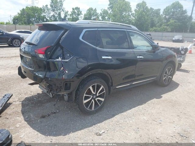 2017 NISSAN ROGUE SL 4