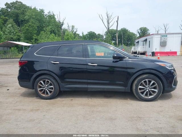 2017 HYUNDAI SANTA FE SE 14