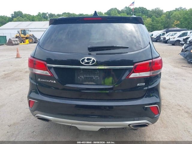 2017 HYUNDAI SANTA FE SE 17
