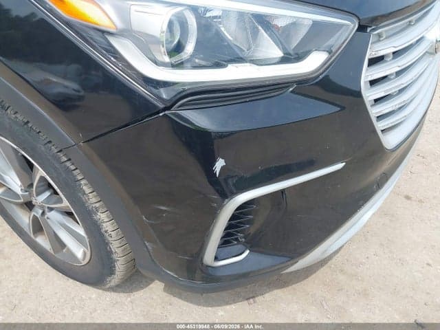 2017 HYUNDAI SANTA FE SE 19