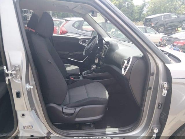 2023 KIA SOUL LX 5
