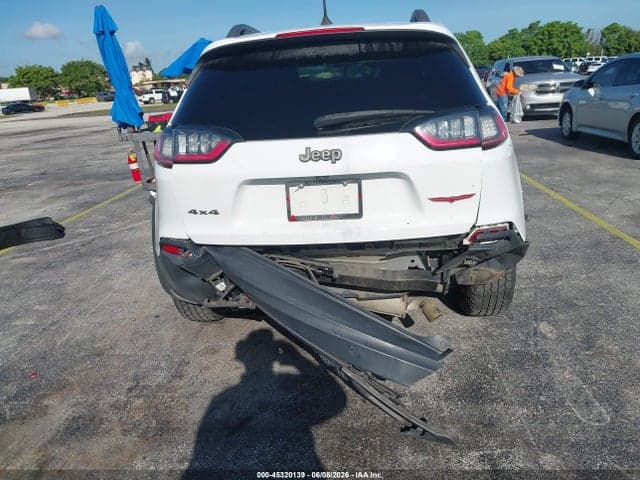 2019 JEEP CHEROKEE TRAILHAWK 4X4 6