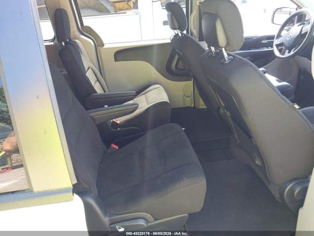 2020 DODGE GRAND CARAVAN SE 8