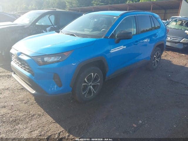 2021 TOYOTA RAV4 LE 2