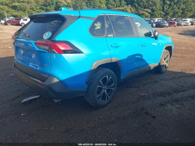 2021 TOYOTA RAV4 LE 4