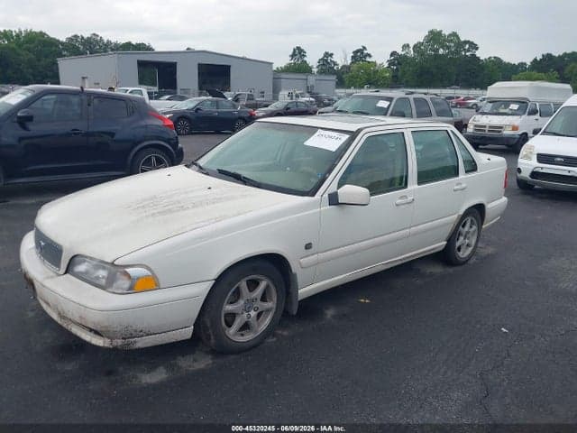 2000 VOLVO S70 SE 2
