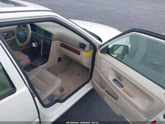 2000 VOLVO S70 SE 5