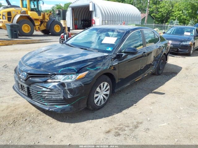 2018 TOYOTA CAMRY HYBRID LE 2