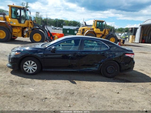 2018 TOYOTA CAMRY HYBRID LE 14
