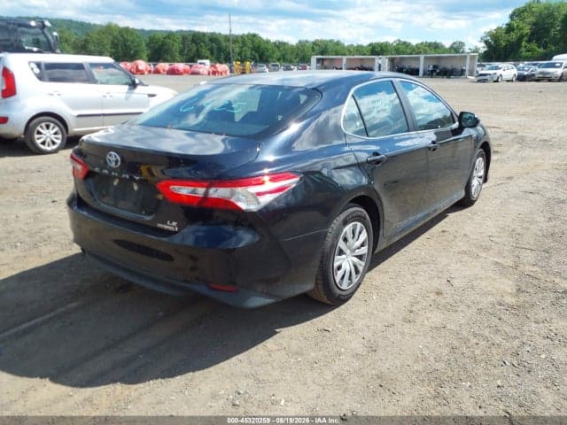2018 TOYOTA CAMRY HYBRID LE 4