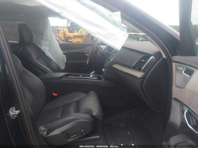 2024 VOLVO XC90 B6 5