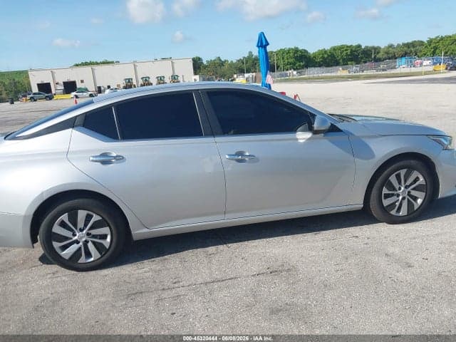 2019 NISSAN ALTIMA 2.5 S 13