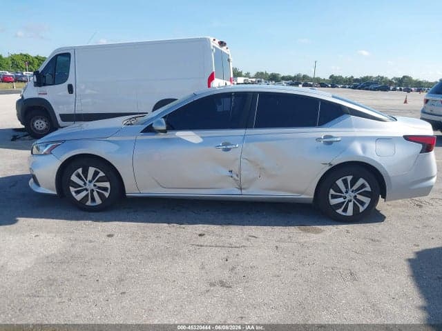 2019 NISSAN ALTIMA 2.5 S 14
