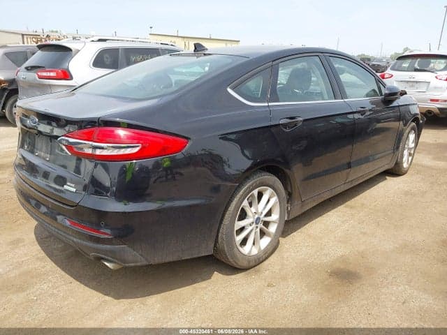 2020 FORD FUSION SE 4