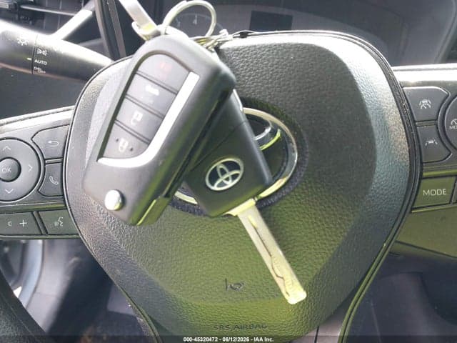 2025 TOYOTA COROLLA LE 11