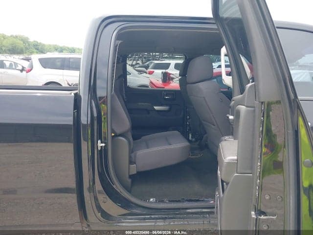 2017 CHEVROLET SILVERADO 2500HD LT 8