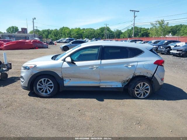 2018 HYUNDAI TUCSON SE 14