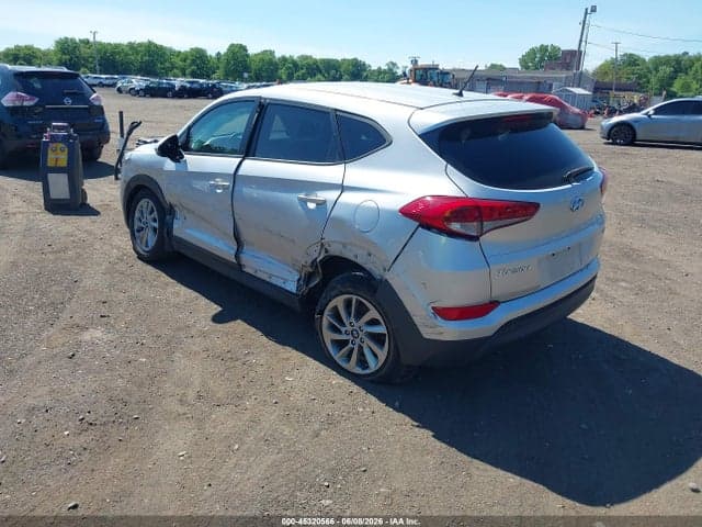 2018 HYUNDAI TUCSON SE 3