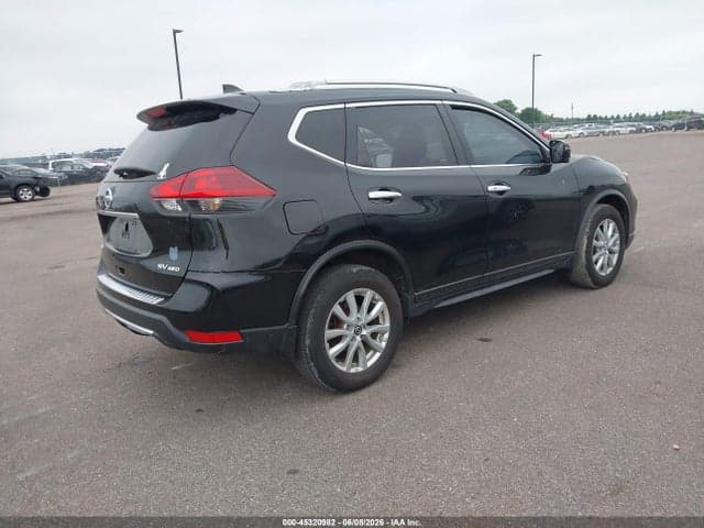 2018 NISSAN ROGUE SV 4