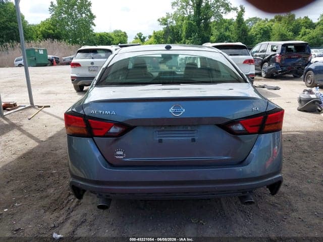 2022 NISSAN ALTIMA SL FWD 17