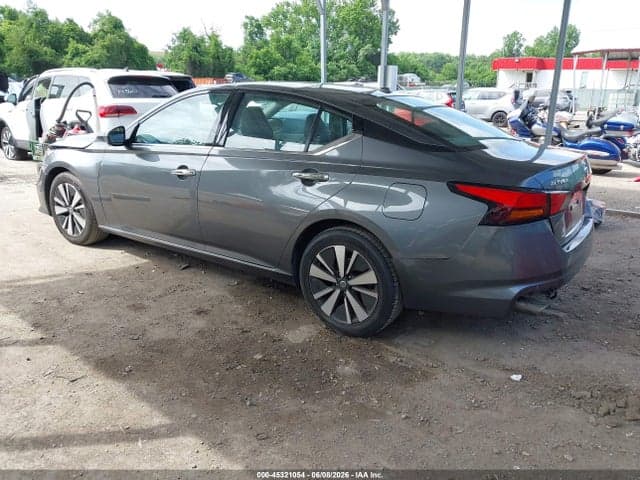 2022 NISSAN ALTIMA SL FWD 3
