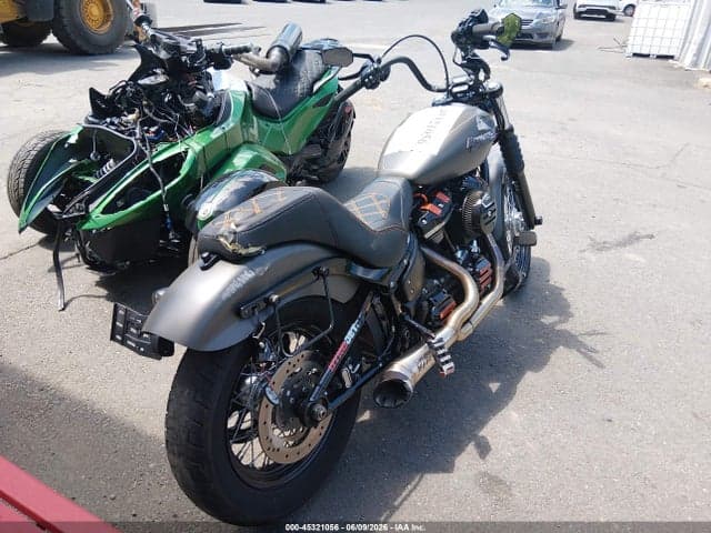 2019 HARLEY-DAVIDSON FXBB 4