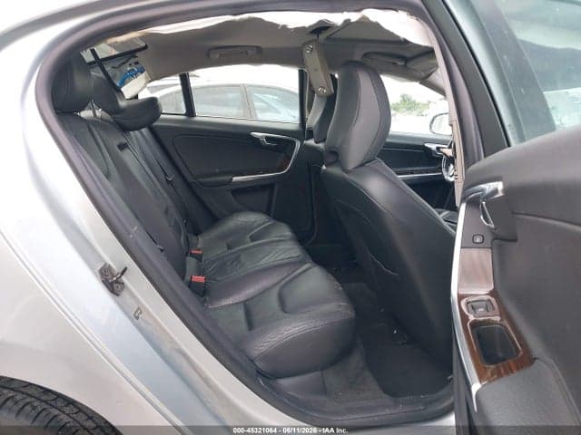 2012 VOLVO S60 T6 8