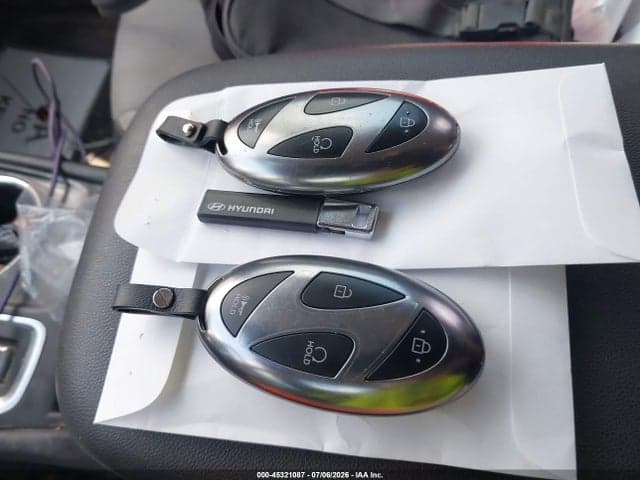 2025 HYUNDAI KONA SEL 11