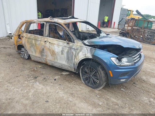 2019 VOLKSWAGEN TIGUAN 2.0T SE/2.0T SEL/2.0T SEL R-LINE/2.0T SEL R-LINE BLACK - 1