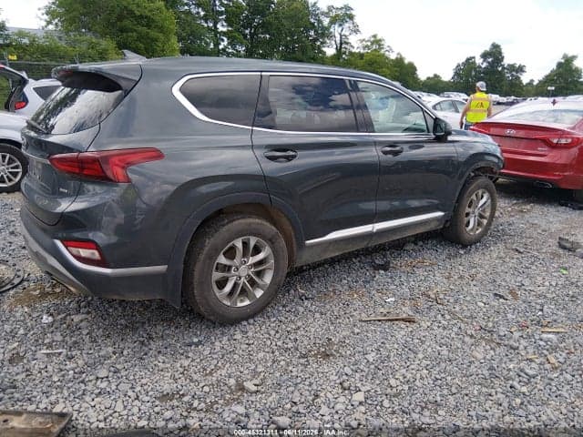2020 HYUNDAI SANTA FE SEL 4