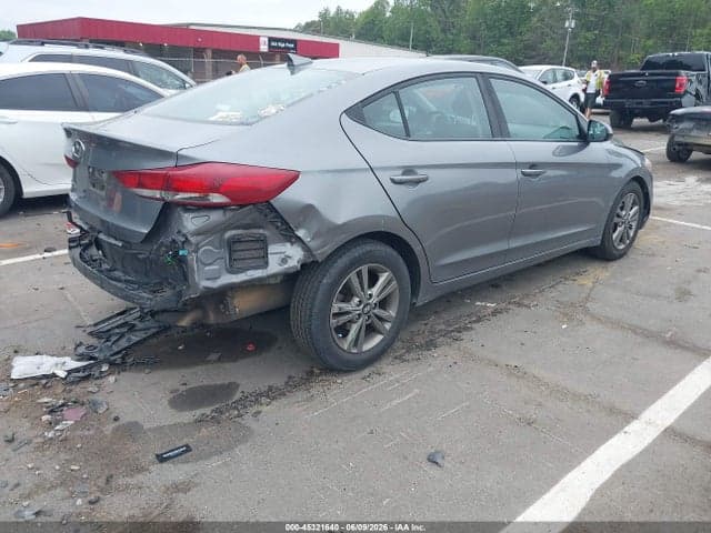 2018 HYUNDAI ELANTRA SEL 4