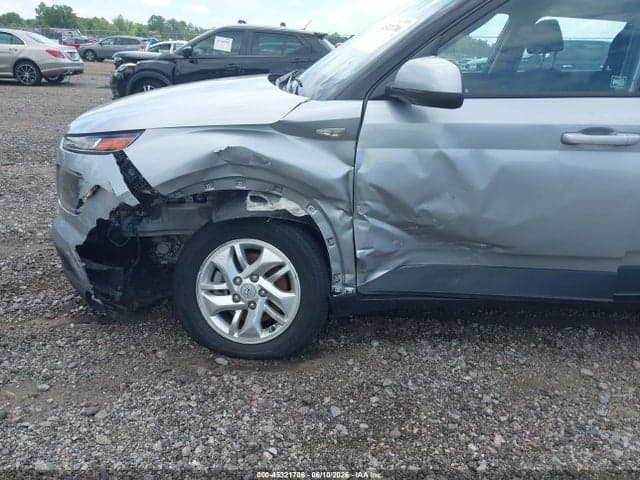 2021 HYUNDAI VENUE SE 6