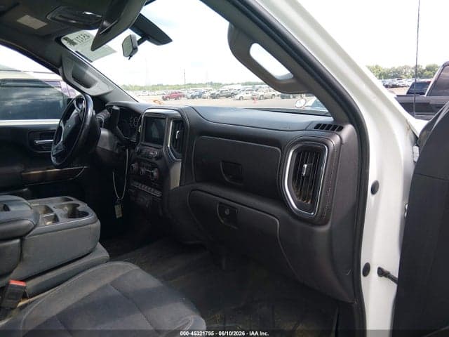 2019 CHEVROLET SILVERADO 1500 LT 5