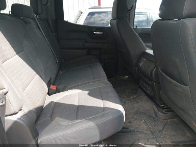 2019 CHEVROLET SILVERADO 1500 LT 8