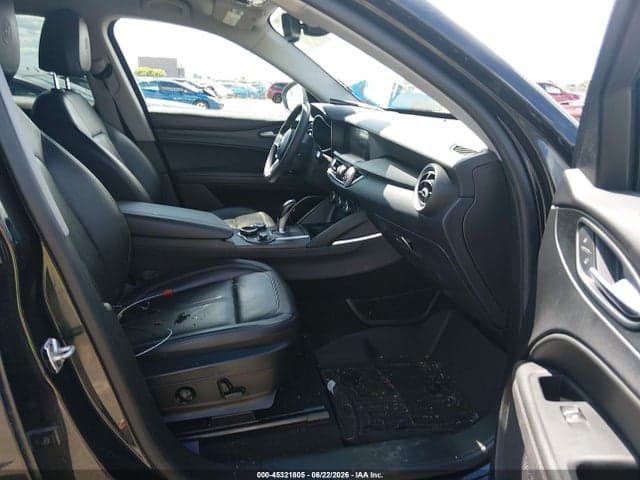 2018 ALFA ROMEO STELVIO AWD 5