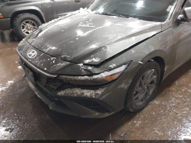 2024 HYUNDAI ELANTRA SEL 12