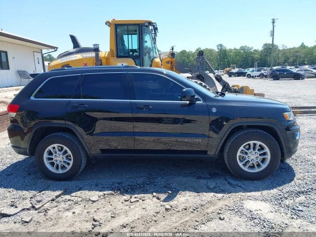 2019 JEEP GRAND CHEROKEE LAREDO E 4X4 15