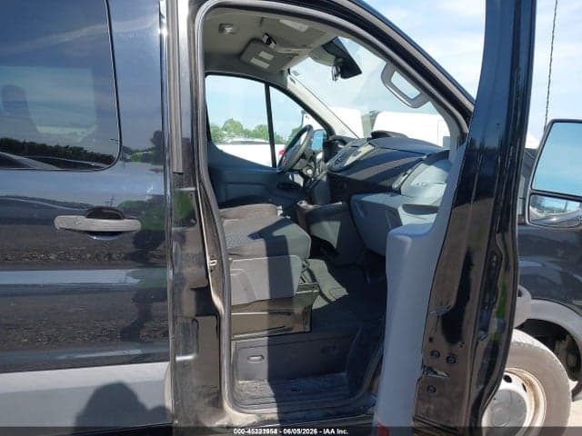 2019 FORD TRANSIT-150 XL 5