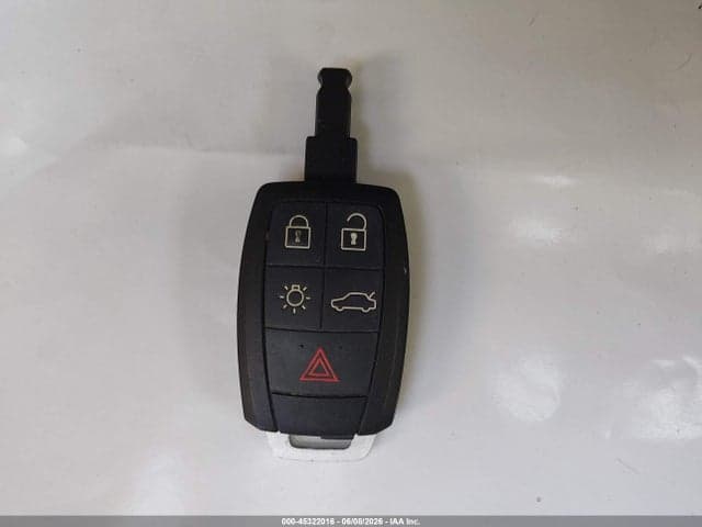 2011 VOLVO C70 T5 11
