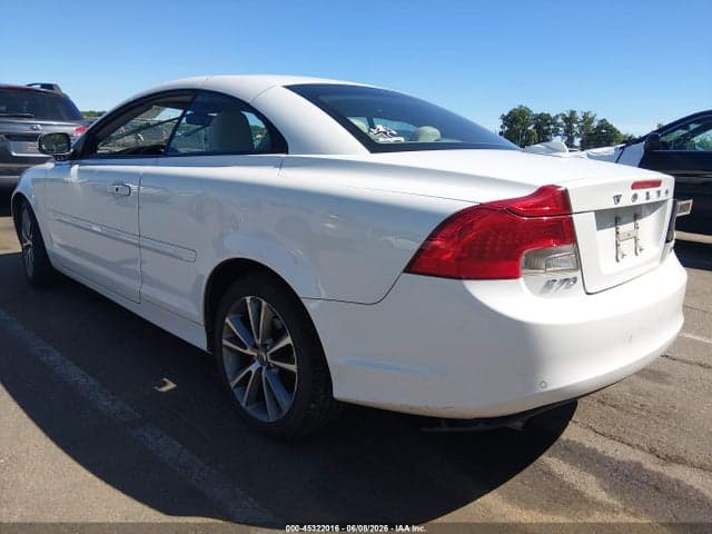 2011 VOLVO C70 T5 3