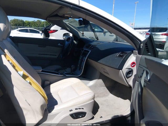 2011 VOLVO C70 T5 5
