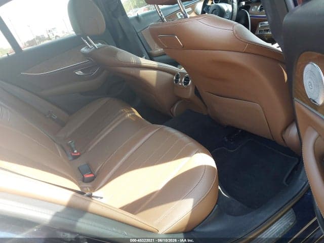 2018 MERCEDES-BENZ E 300 4MATIC 8
