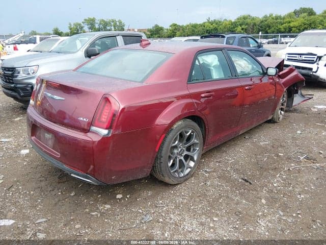 2018 CHRYSLER 300 TOURING 4